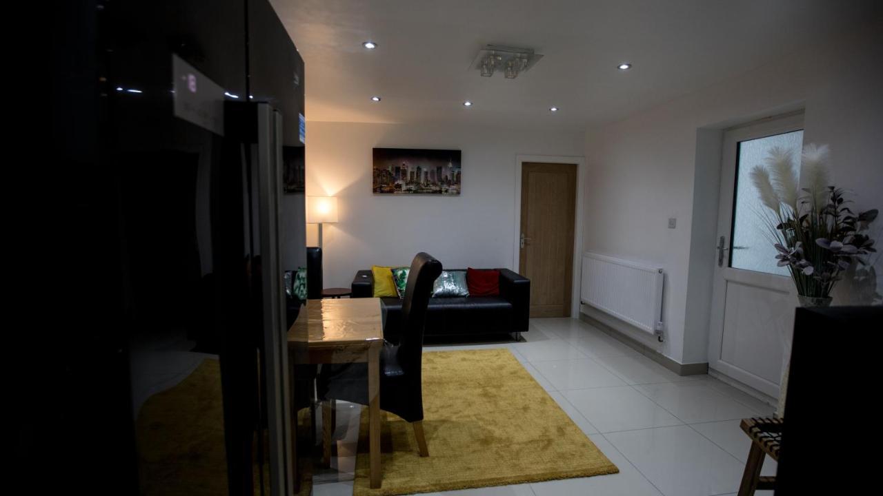 Comfortable Stay In Shirley, Solihull - Room 4 Birmingham Exterior photo